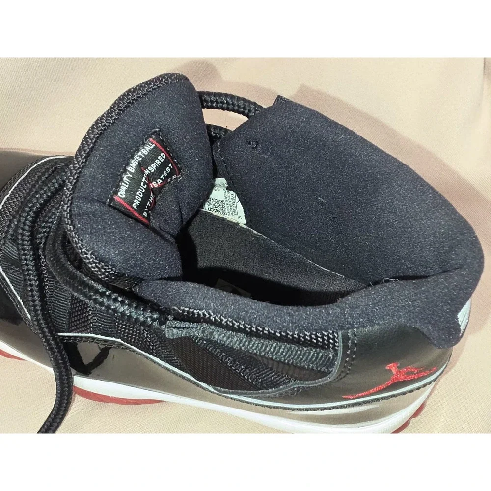 Nike Air Jordan 11 Retro Bred – Size 5.5Y / EUR 38.5 – Black Red